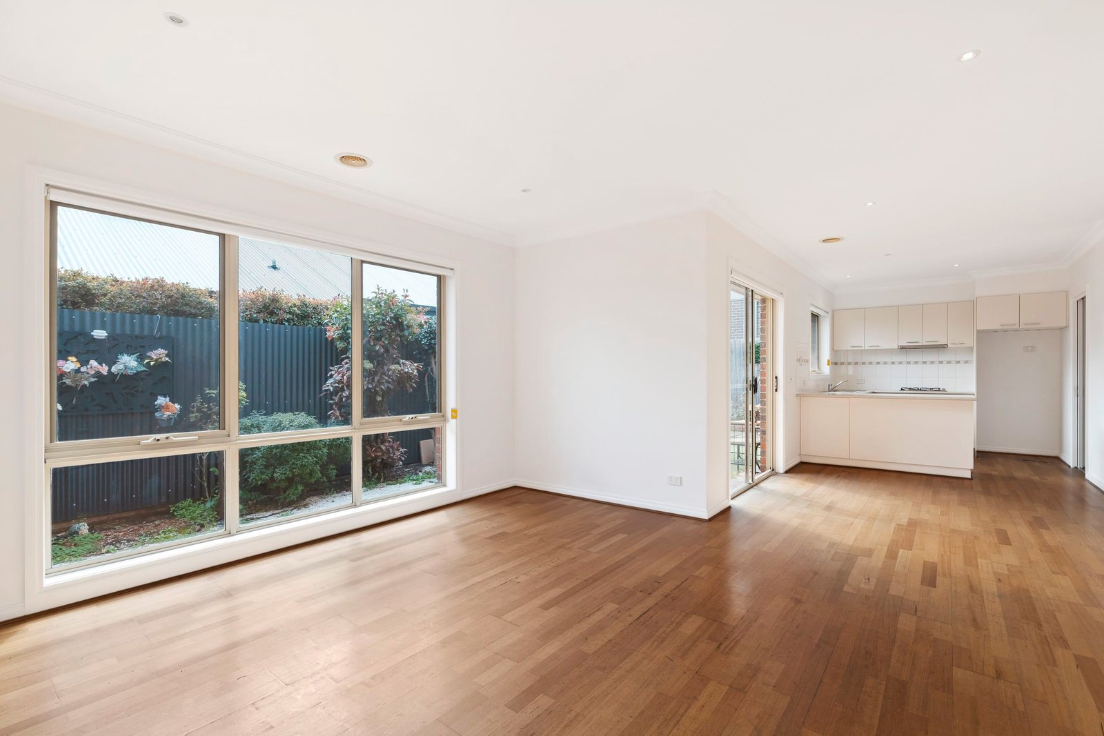 Real Estate and Property in 2/10 Jordan Street, Ashwood, VIC