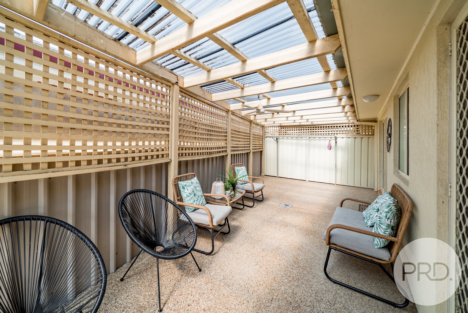2/10 Kaloona Drive BOURKELANDS 11