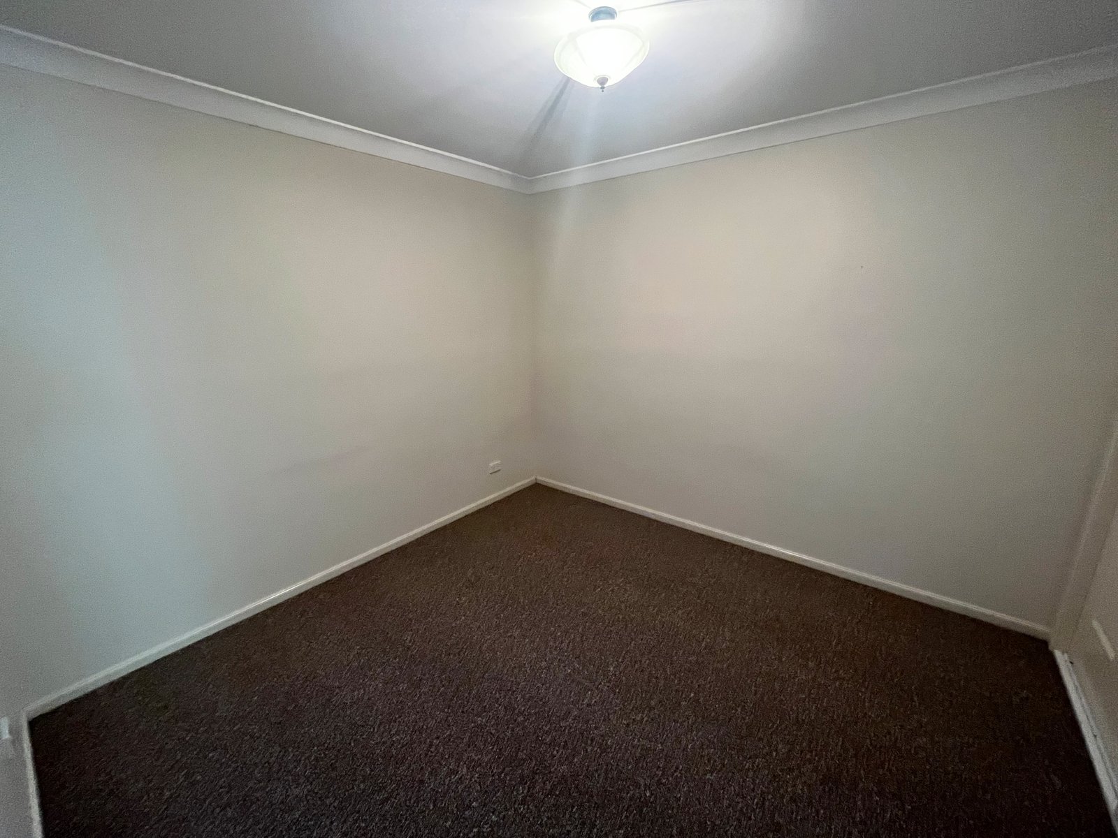 2/10 Karwin Street TAMWORTH 4