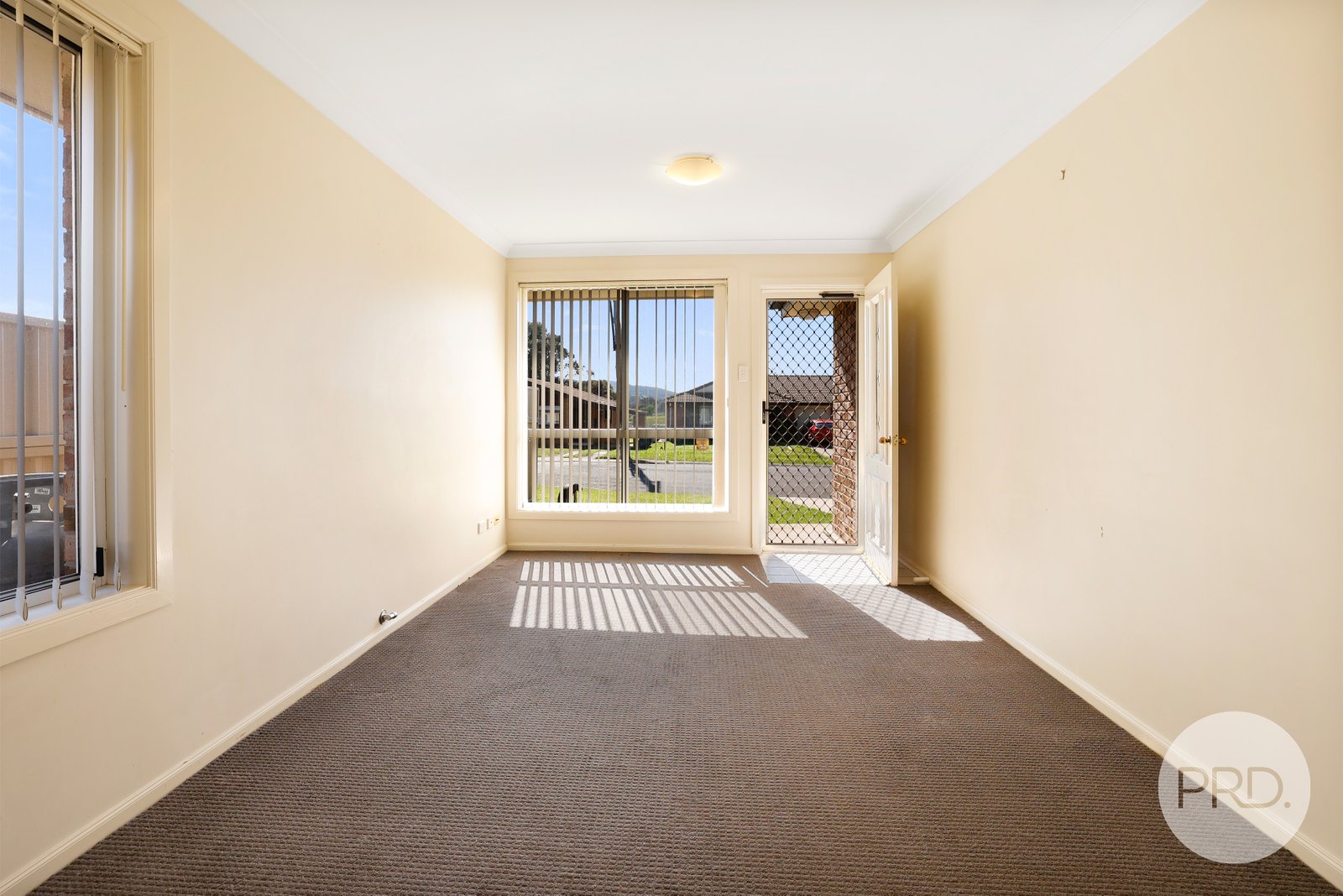 2/10 Karwin Street TAMWORTH 14