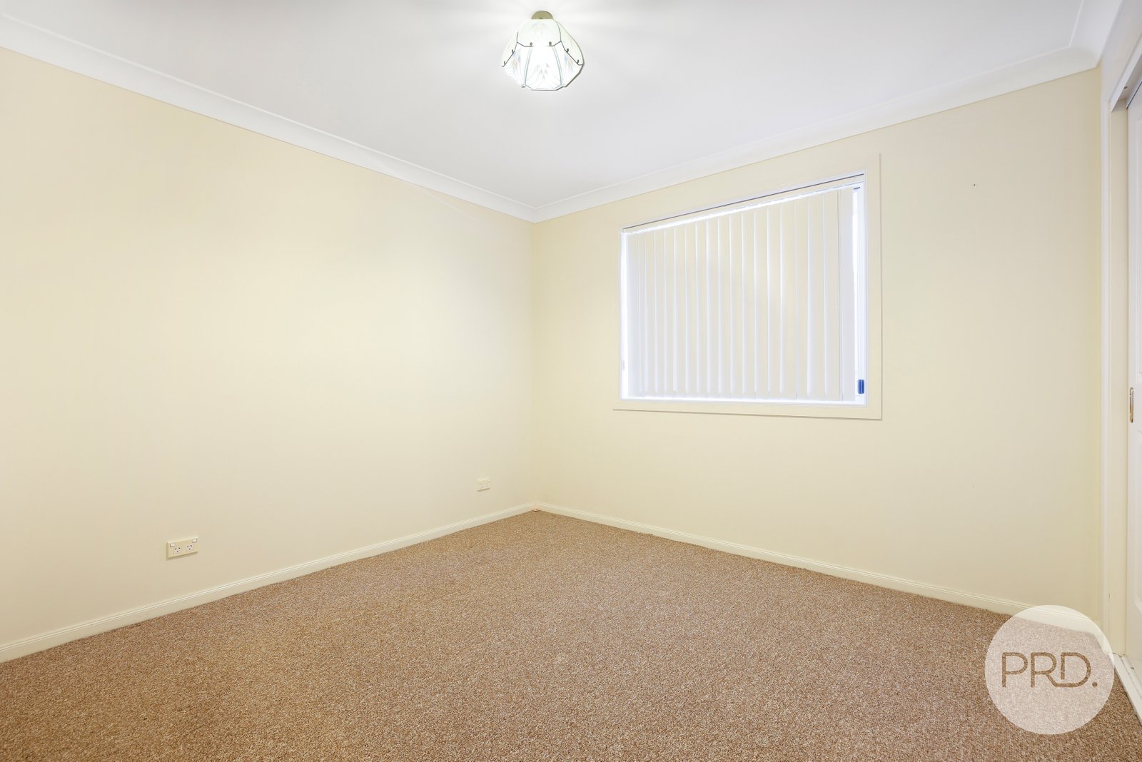 2/10 Karwin Street TAMWORTH 17