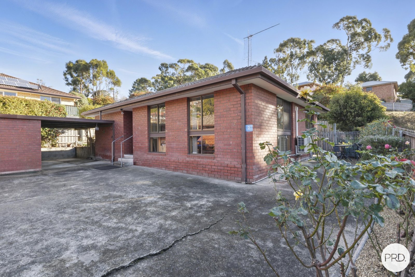 2/10 Kilander Crescent BERRIEDALE 2