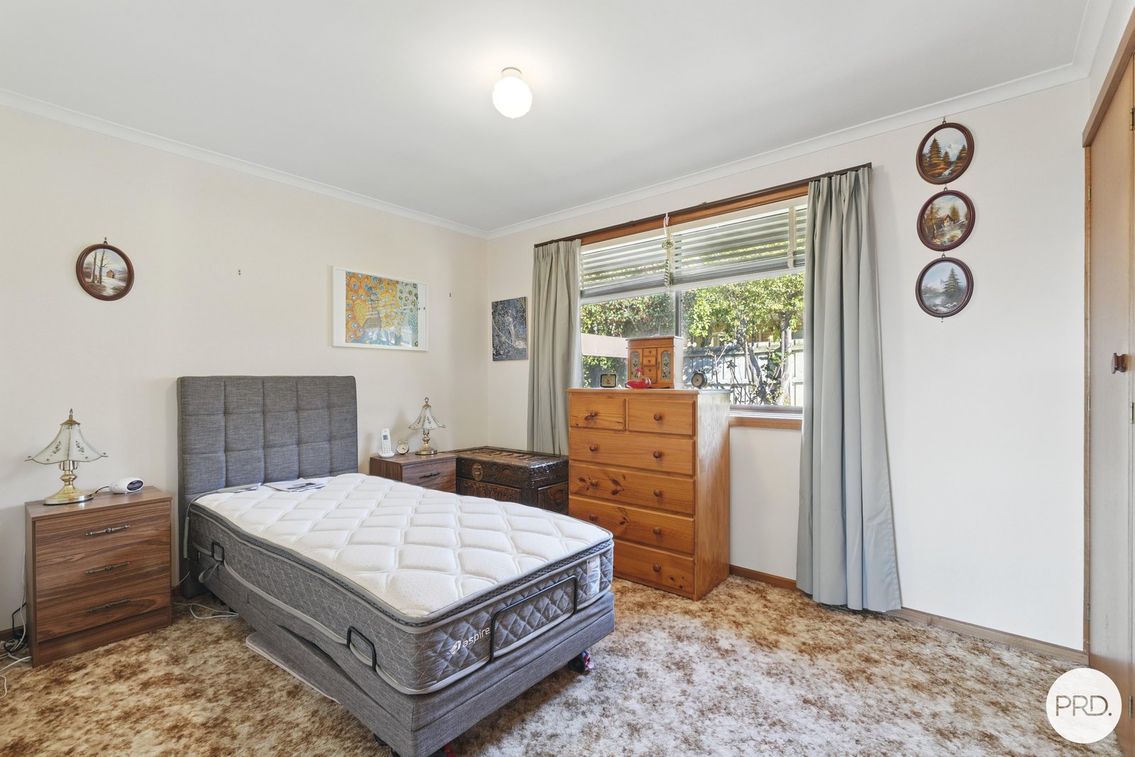 2/10 Kilander Crescent BERRIEDALE 8