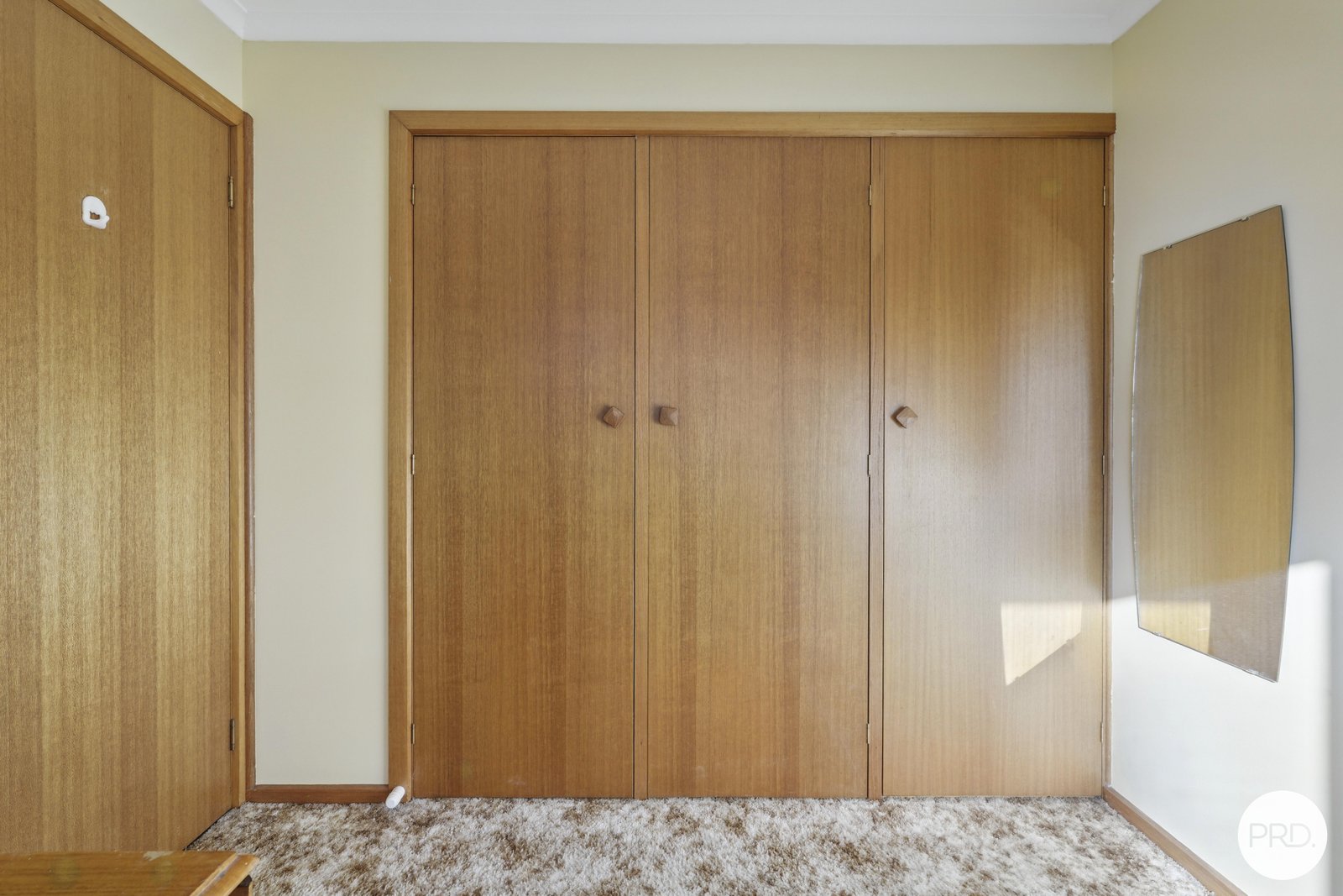 2/10 Kilander Crescent BERRIEDALE 9