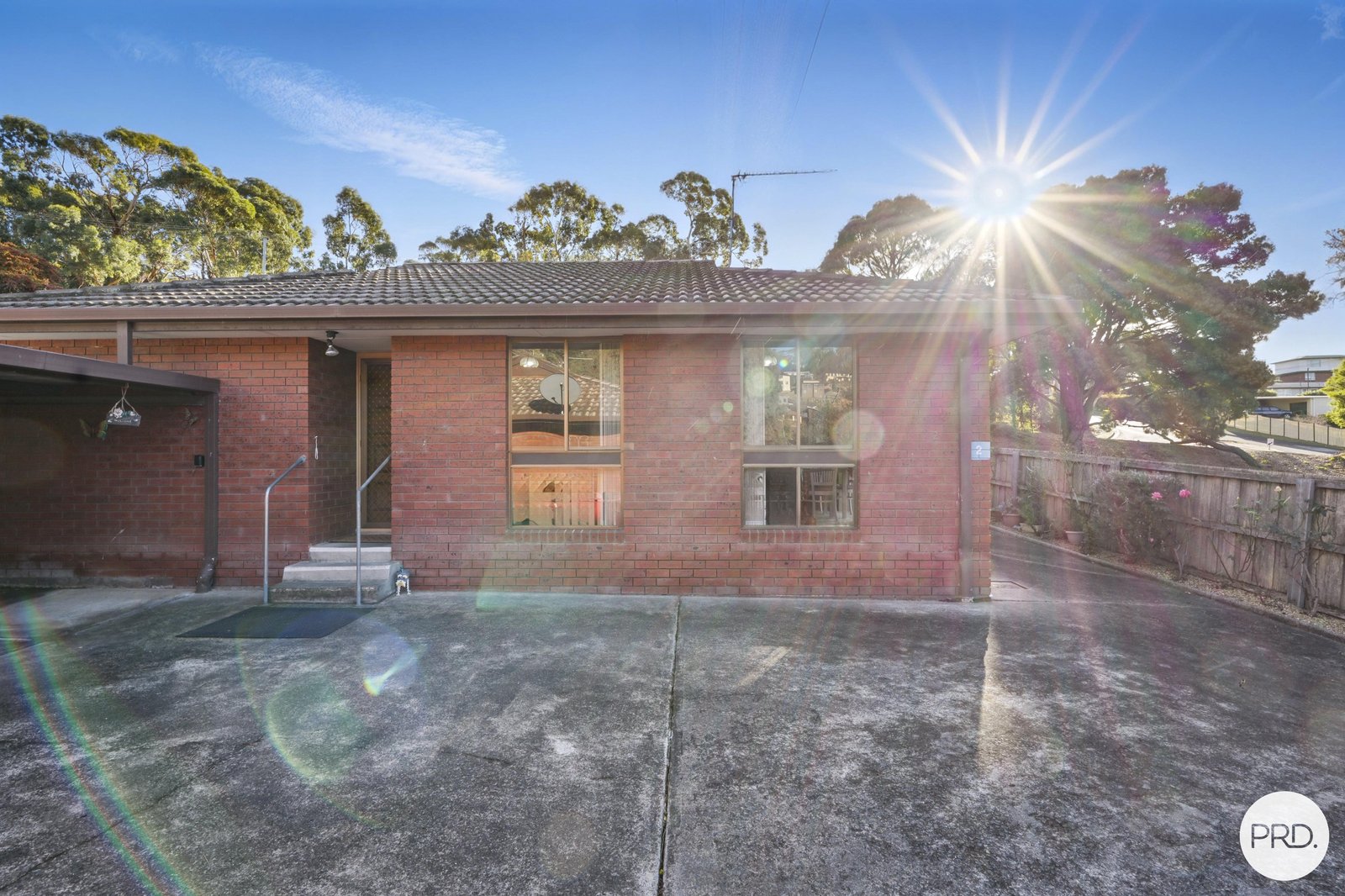 2/10 Kilander Crescent BERRIEDALE 20