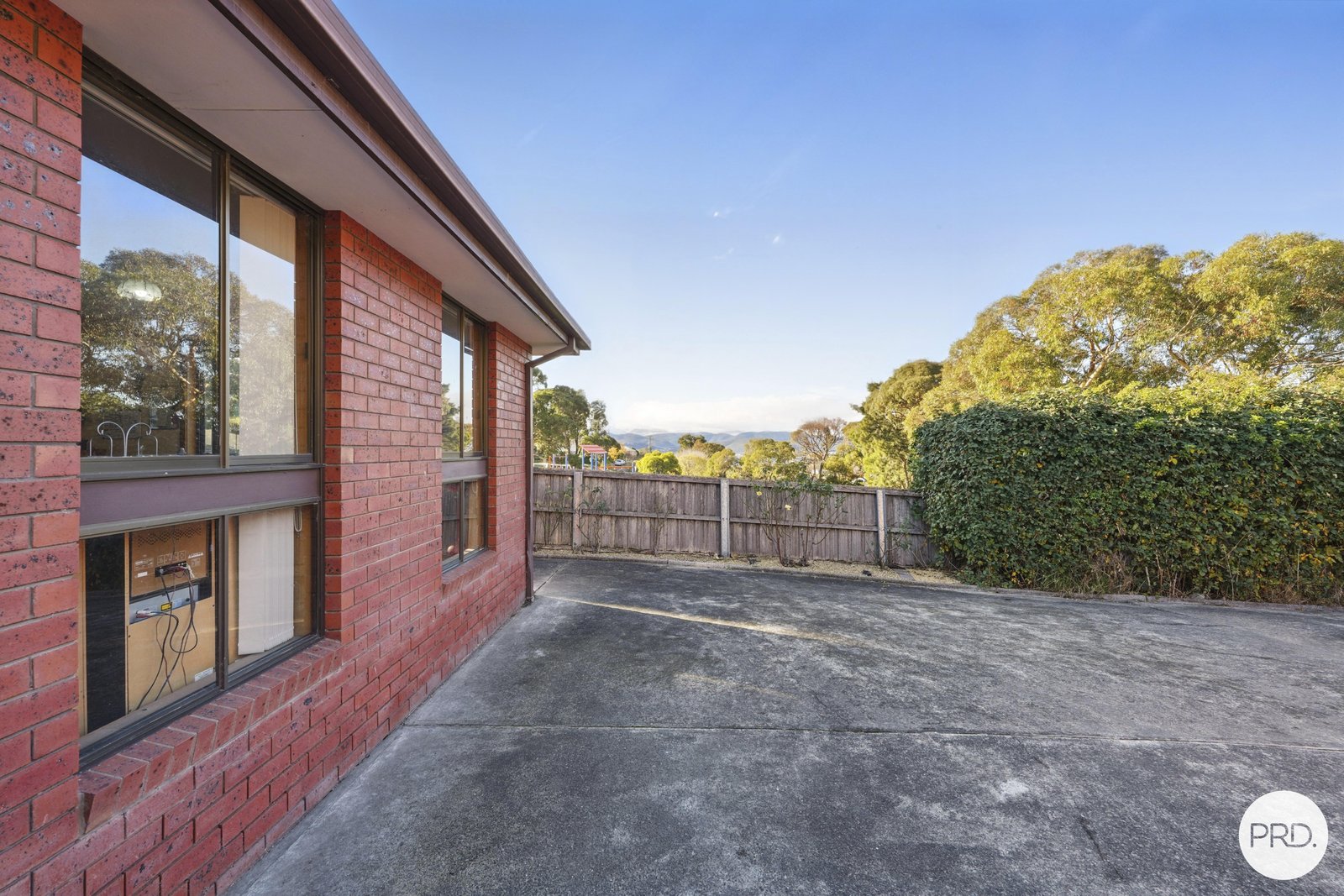 2/10 Kilander Crescent BERRIEDALE 33