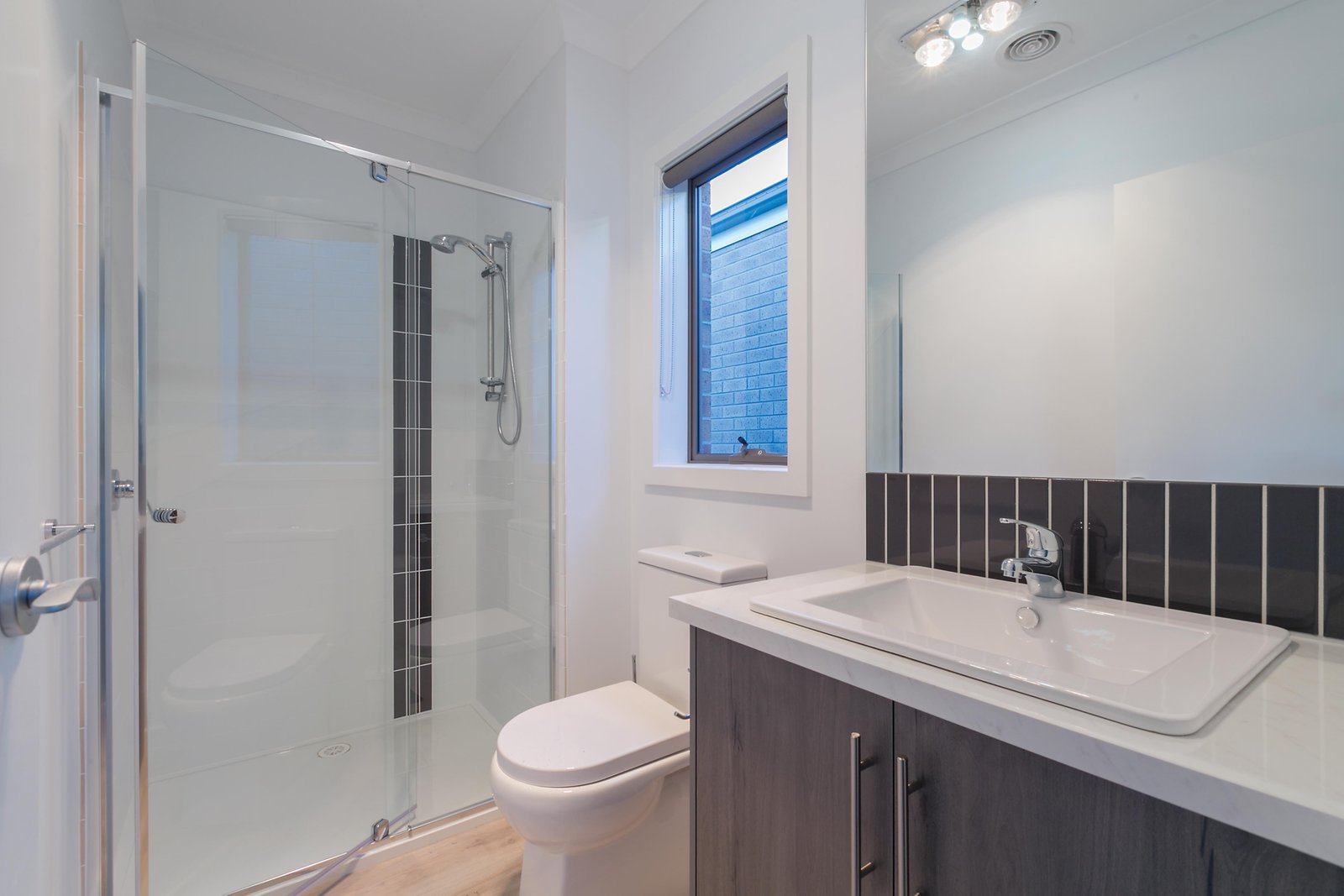 210 Kossuth Street SEBASTOPOL 8