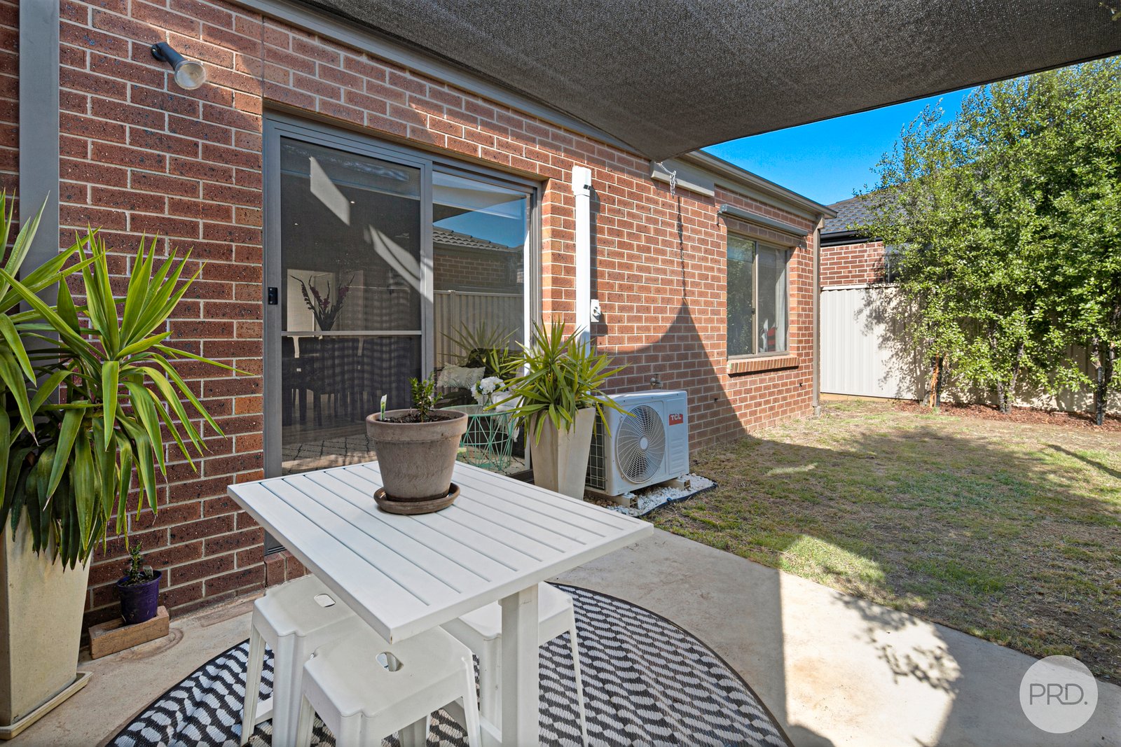 210 Kossuth Street SEBASTOPOL 15