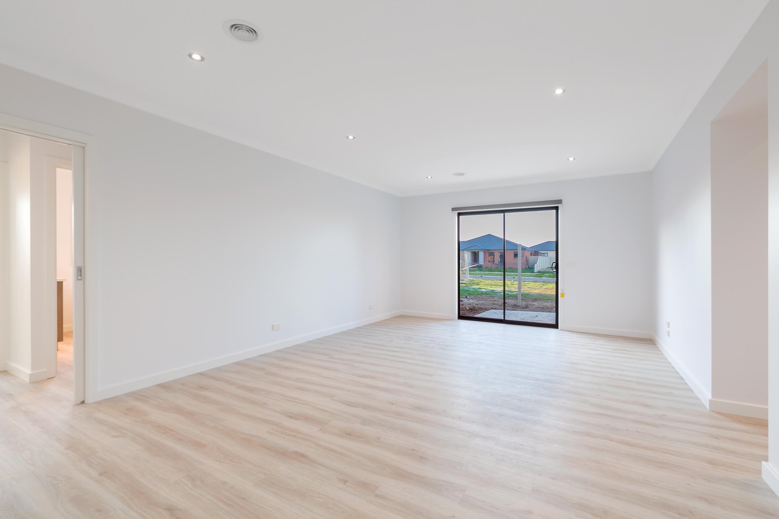 Gallery: 210 Kossuth Street