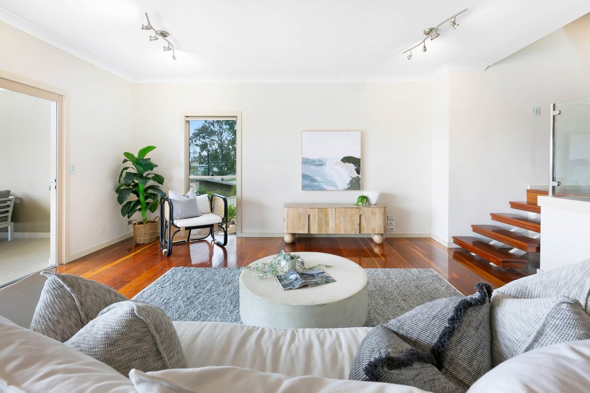 2/10 Laceflower Court REEDY CREEK 7