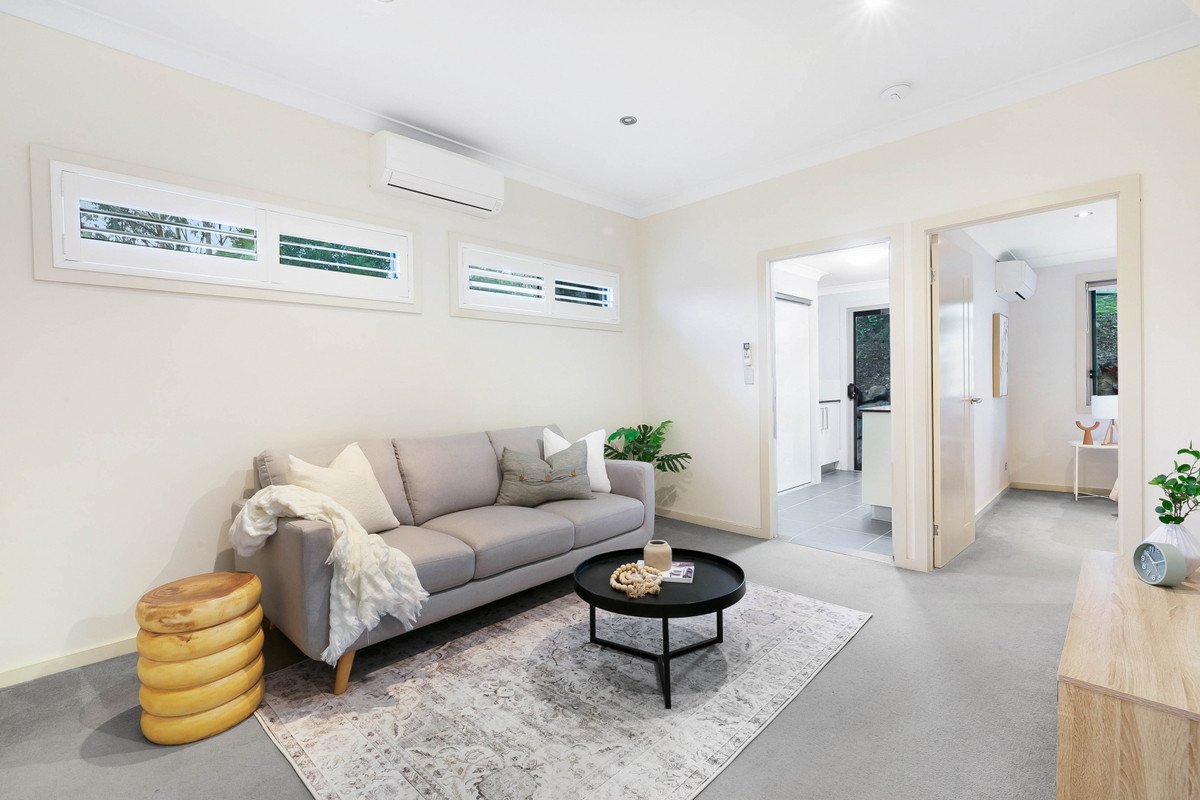 2/10 Laceflower Court REEDY CREEK 14
