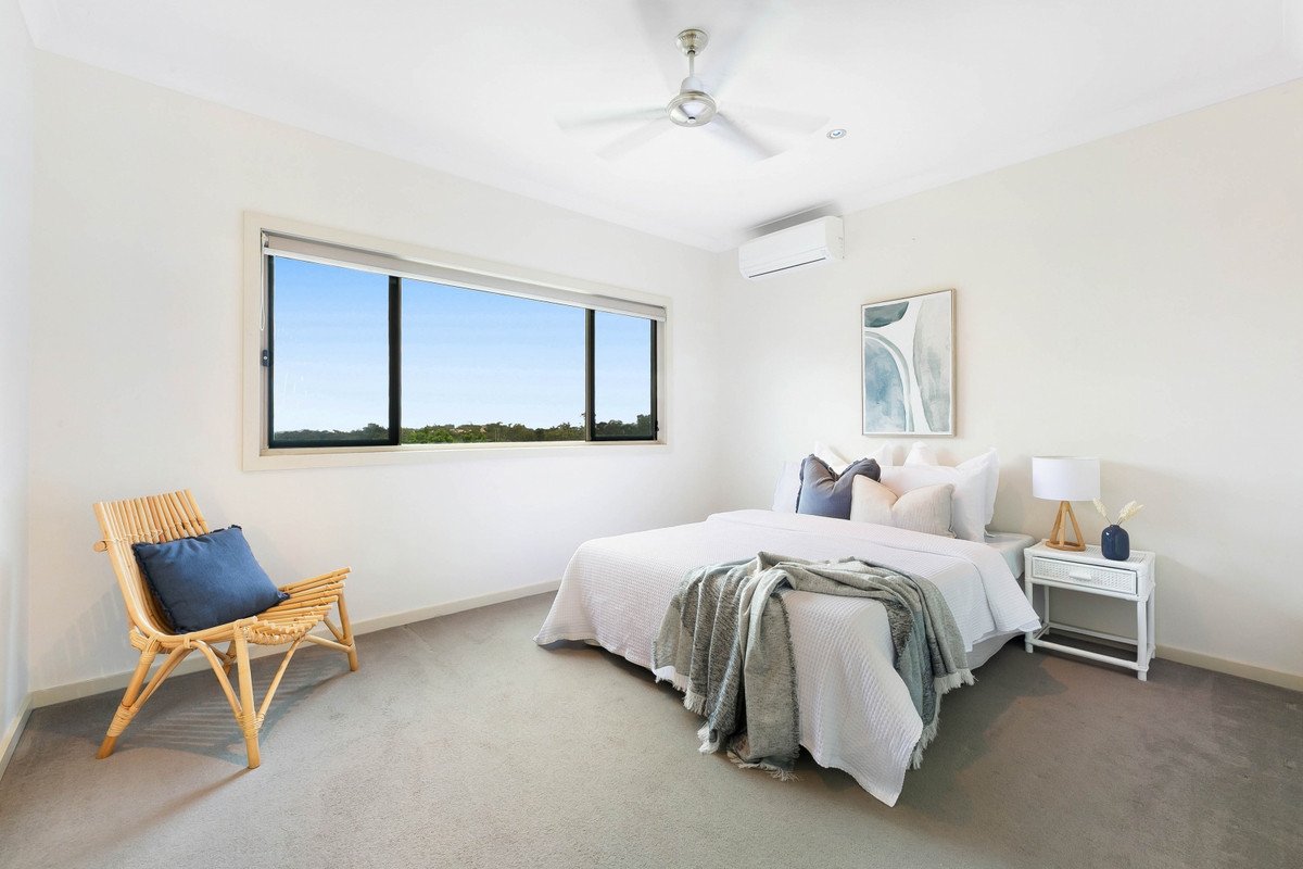2/10 Laceflower Court REEDY CREEK 25