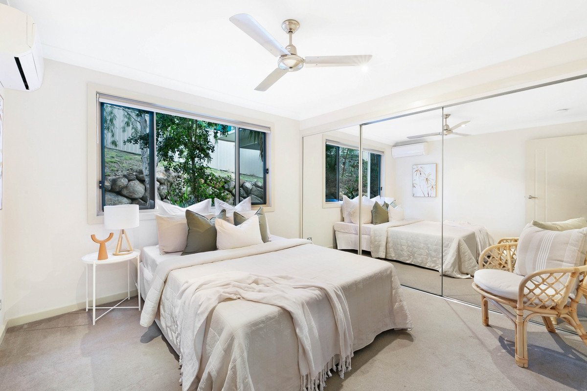 2/10 Laceflower Court REEDY CREEK 26