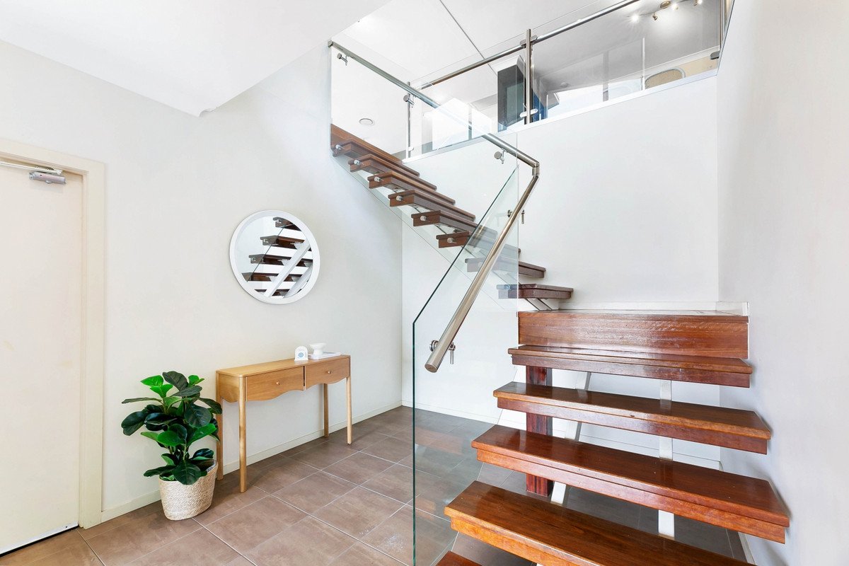 2/10 Laceflower Court REEDY CREEK 29