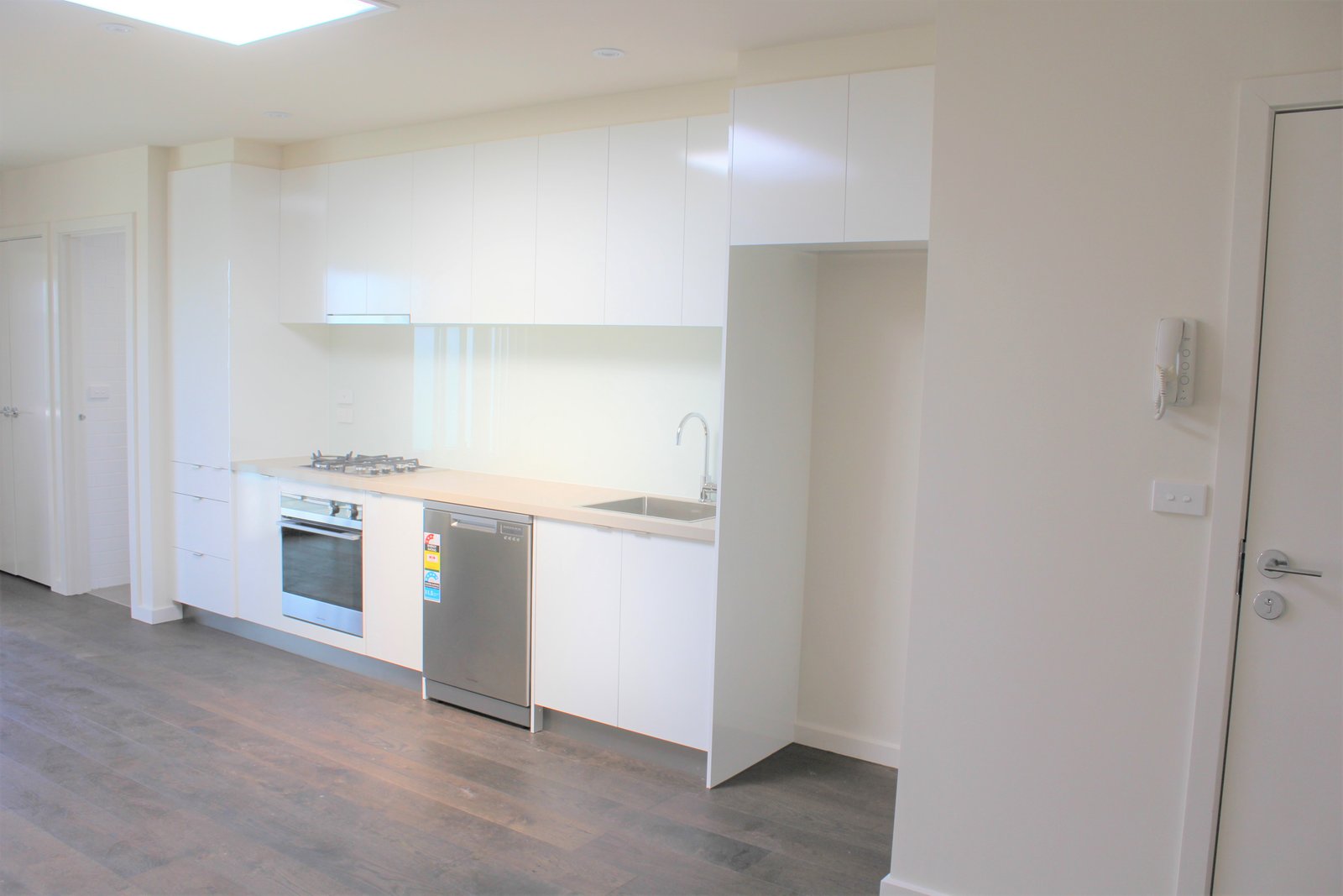 Gallery: 2/10 Lawson Street