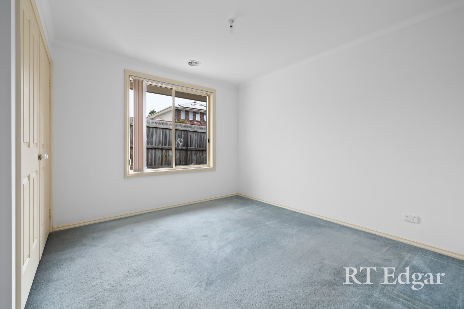 Real Estate and Property in 2/10 Lawson Street, Reservoir, VIC