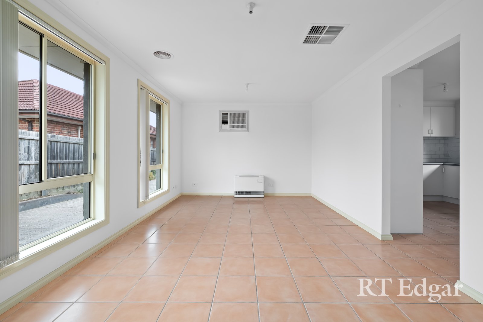 Real Estate and Property in 2/10 Lawson Street, Reservoir, VIC