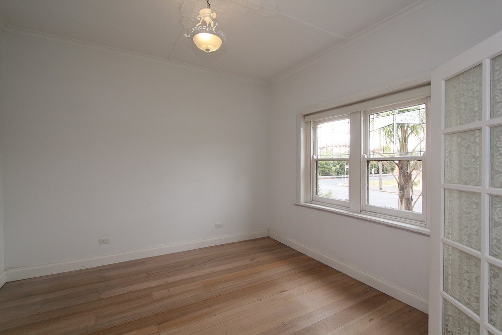 210 Main Road GOLDEN POINT 5