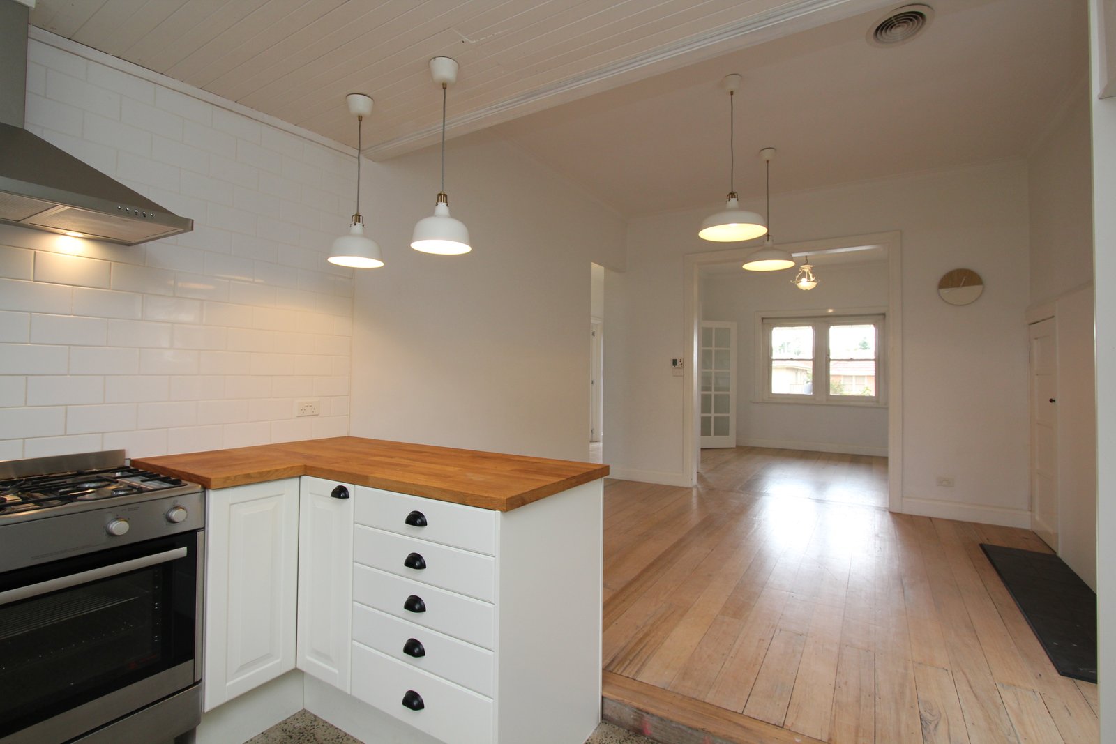 210 Main Road GOLDEN POINT 4