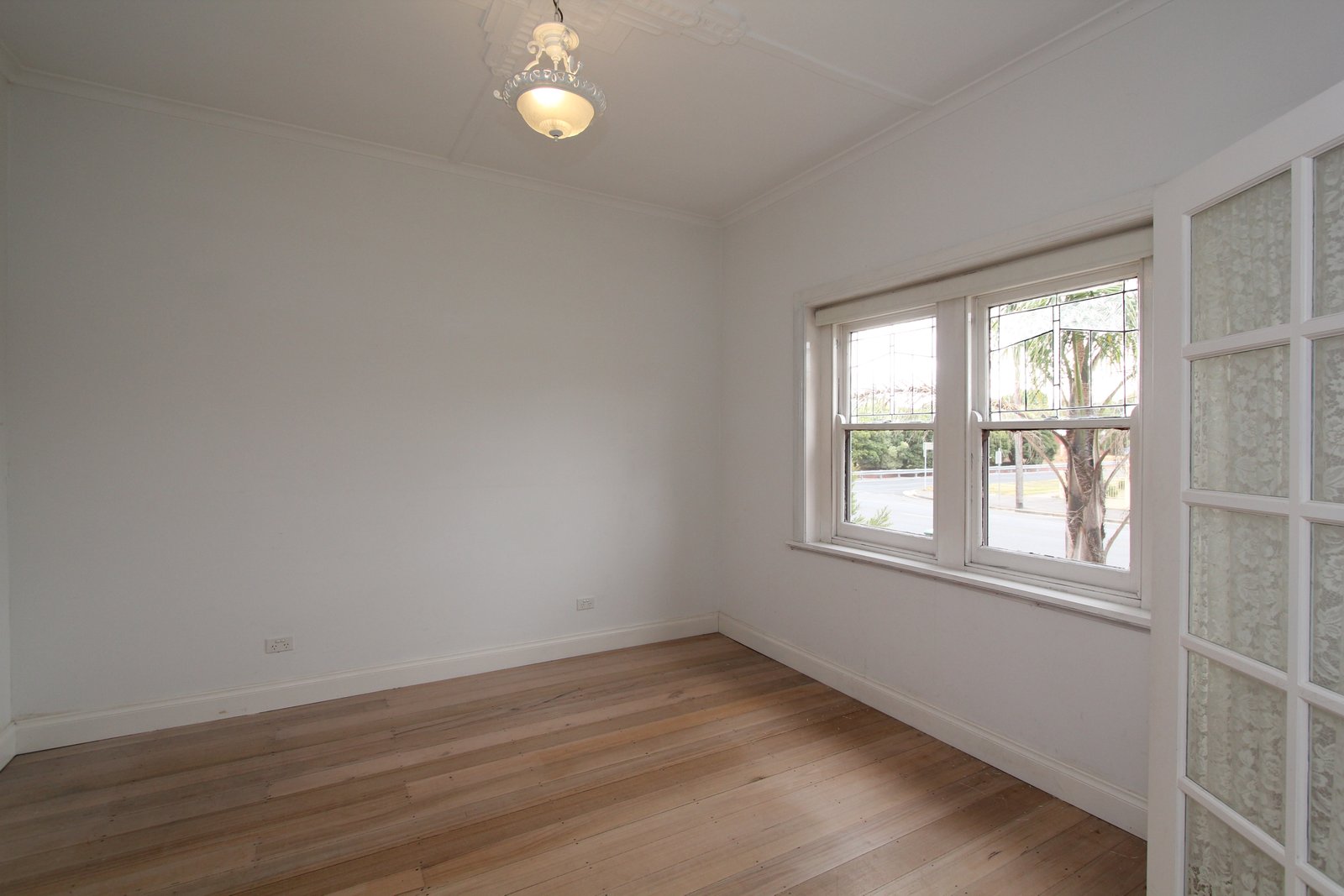 210 Main Road GOLDEN POINT 6