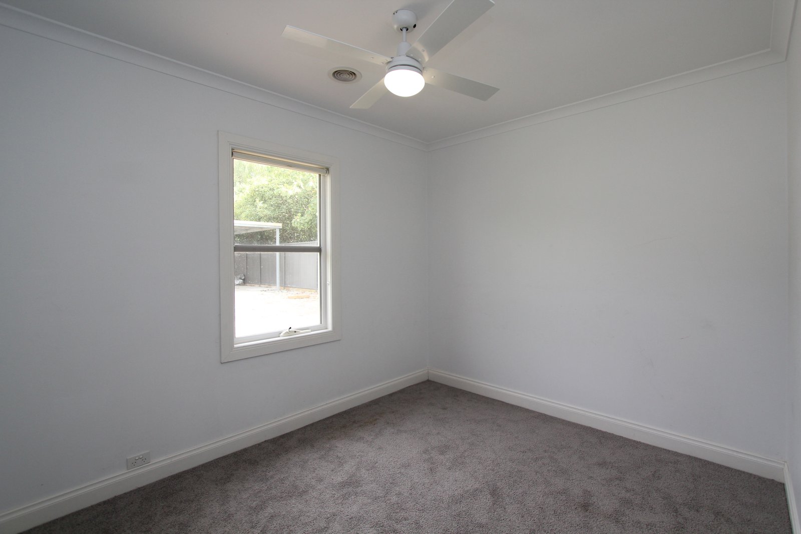 210 Main Road GOLDEN POINT 10