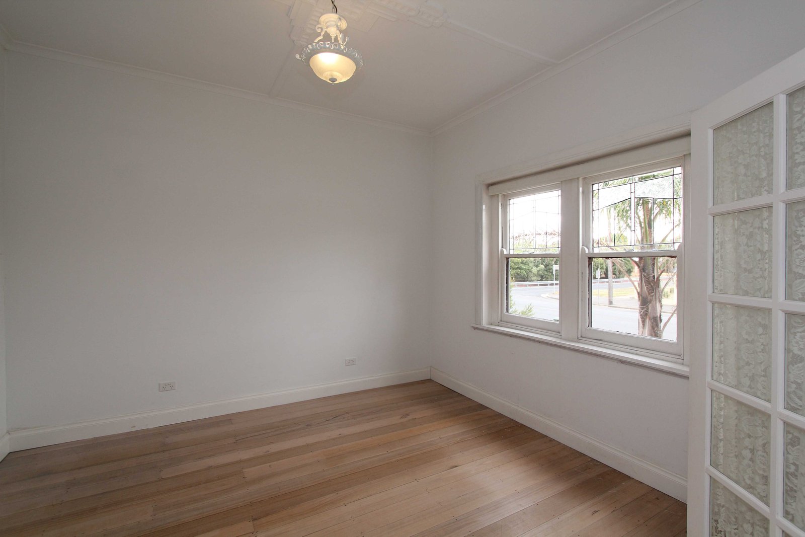 210 Main Road GOLDEN POINT 5