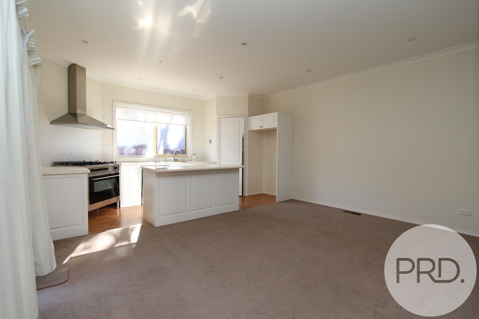 2/10 Manna Gum Heights MOUNT PLEASANT 3