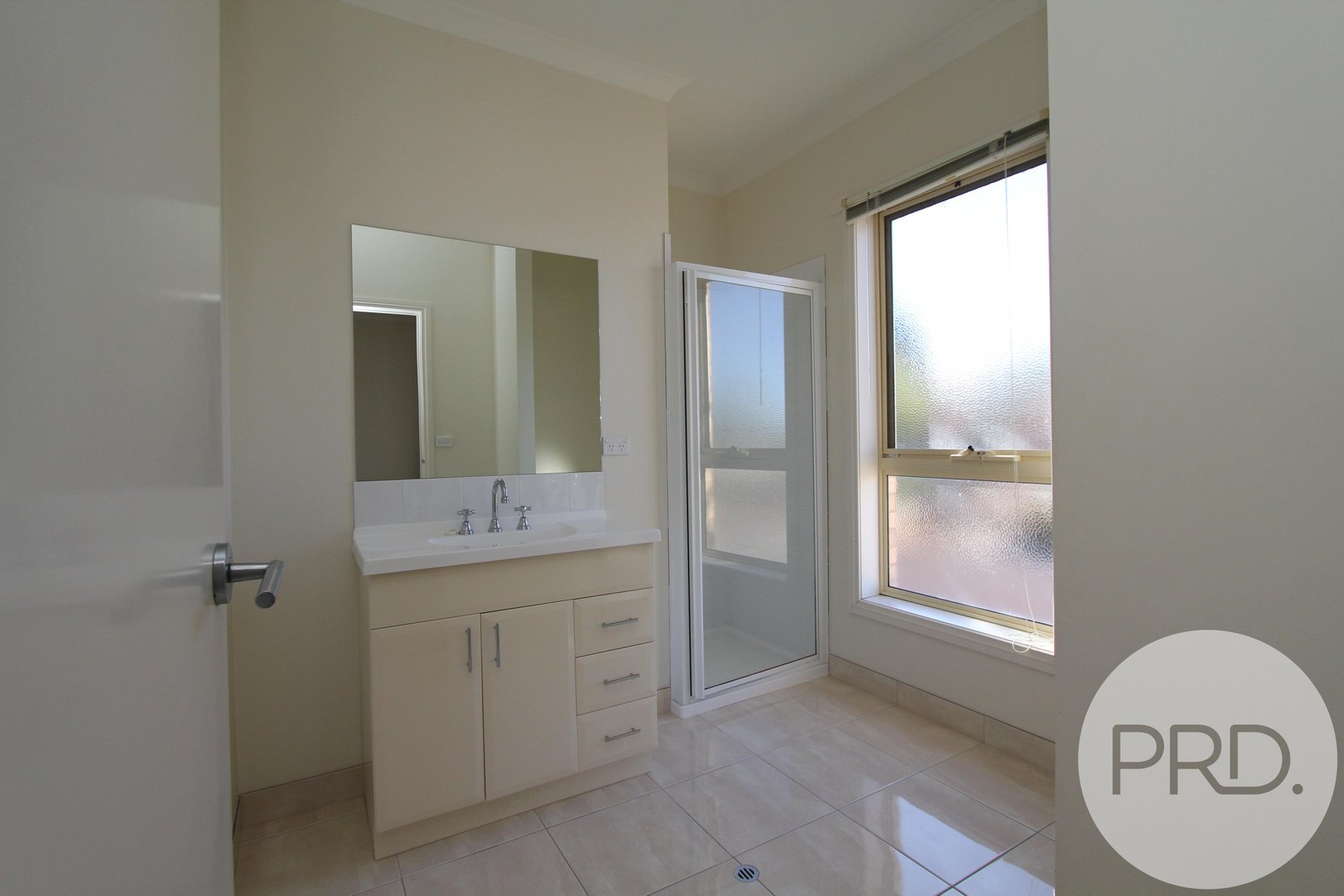 2/10 Manna Gum Heights MOUNT PLEASANT 6