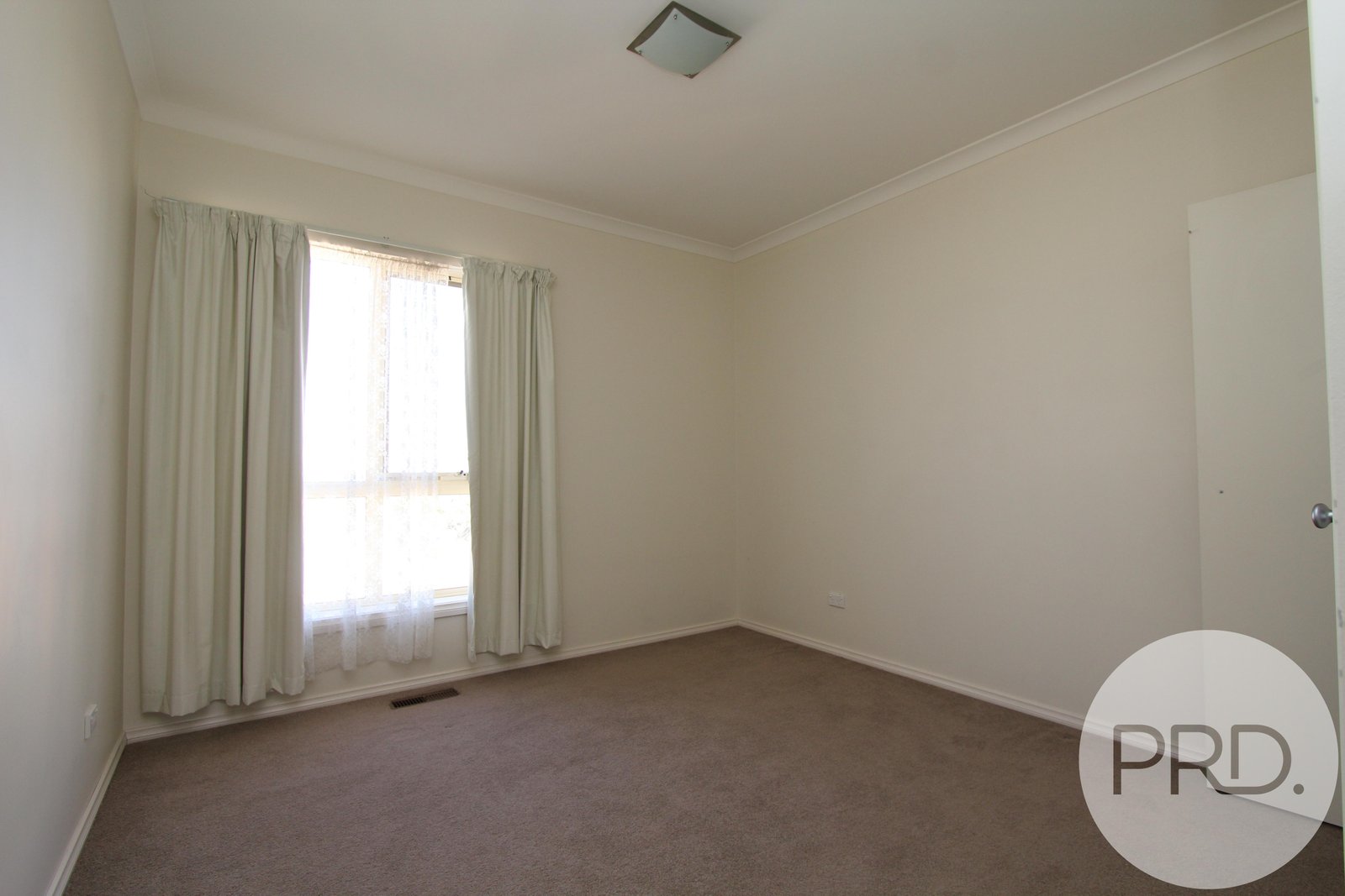 2/10 Manna Gum Heights MOUNT PLEASANT 7