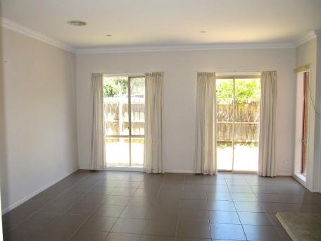Gallery: 2/10 Mill Road