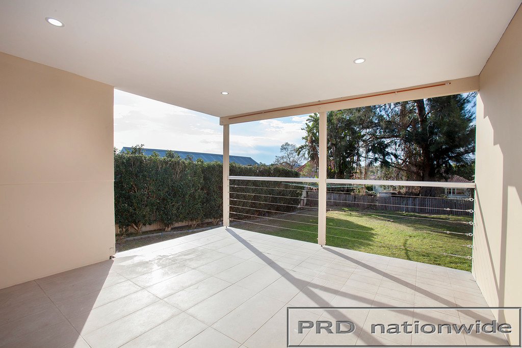 210 New England Highway RUTHERFORD 8