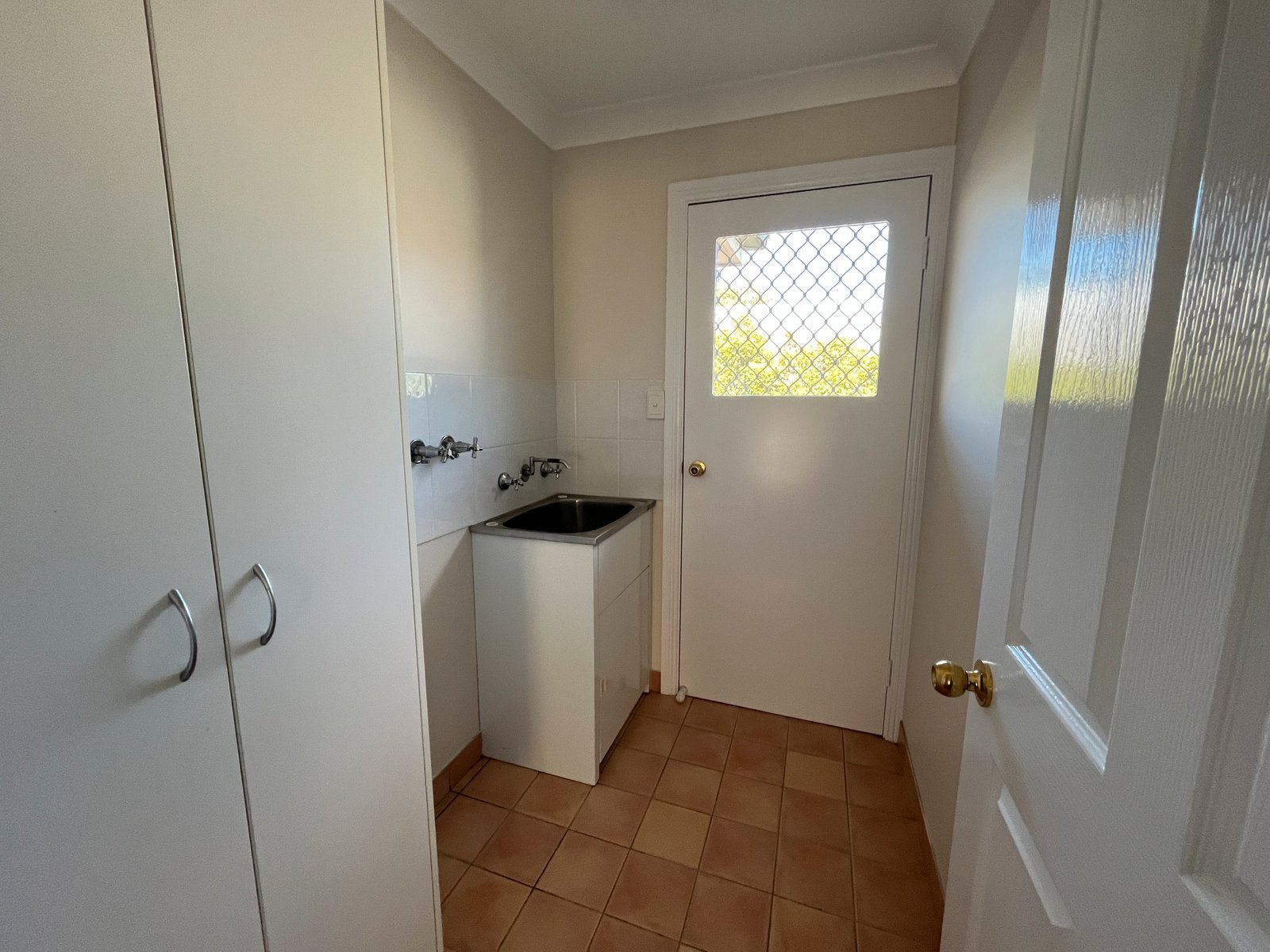 2/10 North Street TAMWORTH 3