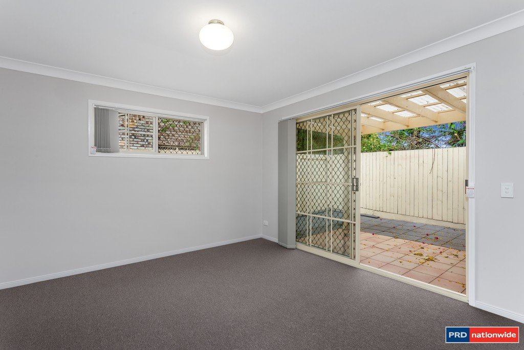 2/10 Nursery Street NUNDAH 6