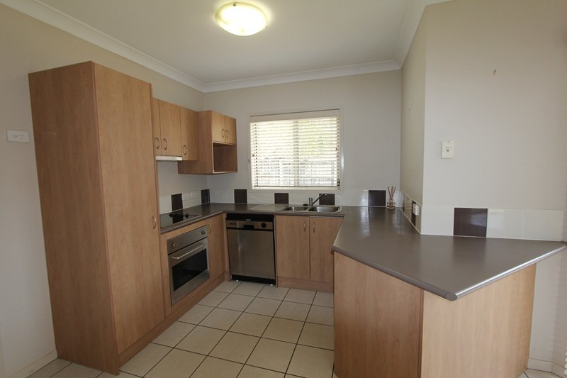 2/10 Pilar Court MOLENDINAR 3