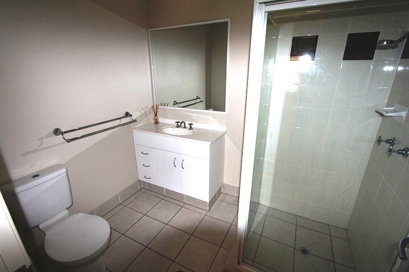 2/10 Pilar Court MOLENDINAR 5