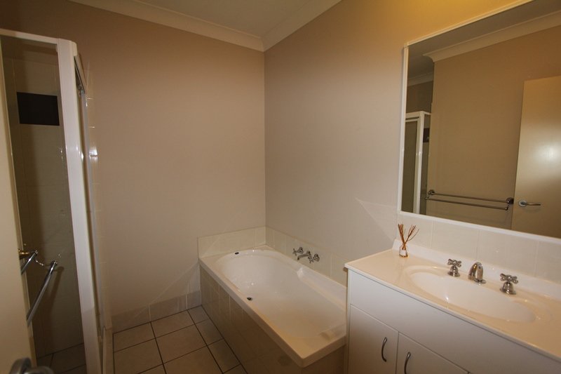 2/10 Pilar Court MOLENDINAR 7