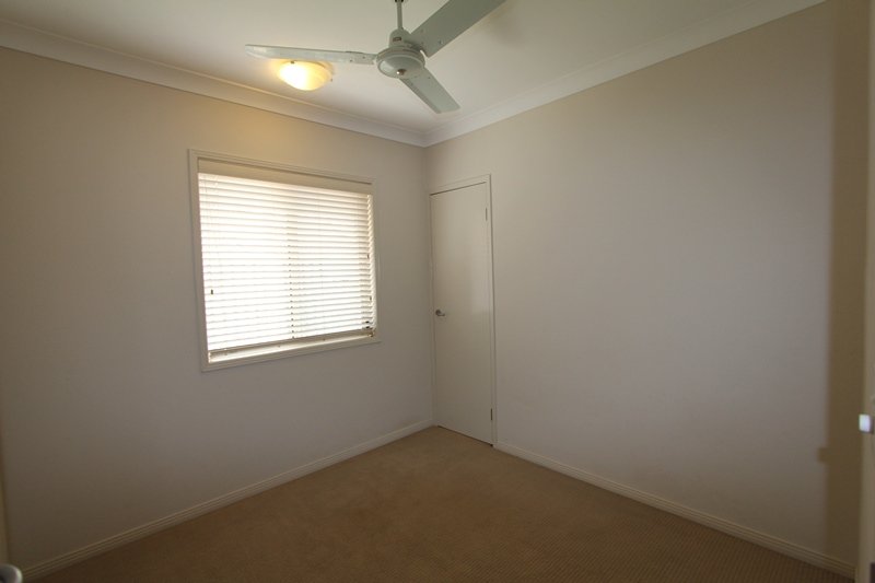 2/10 Pilar Court MOLENDINAR 8