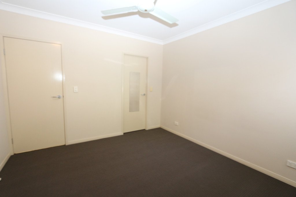 2/10 Pilar Court MOLENDINAR 5