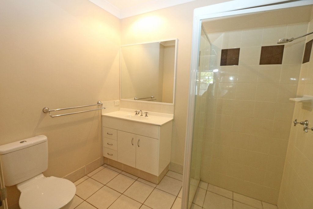 2/10 Pilar Court MOLENDINAR 7