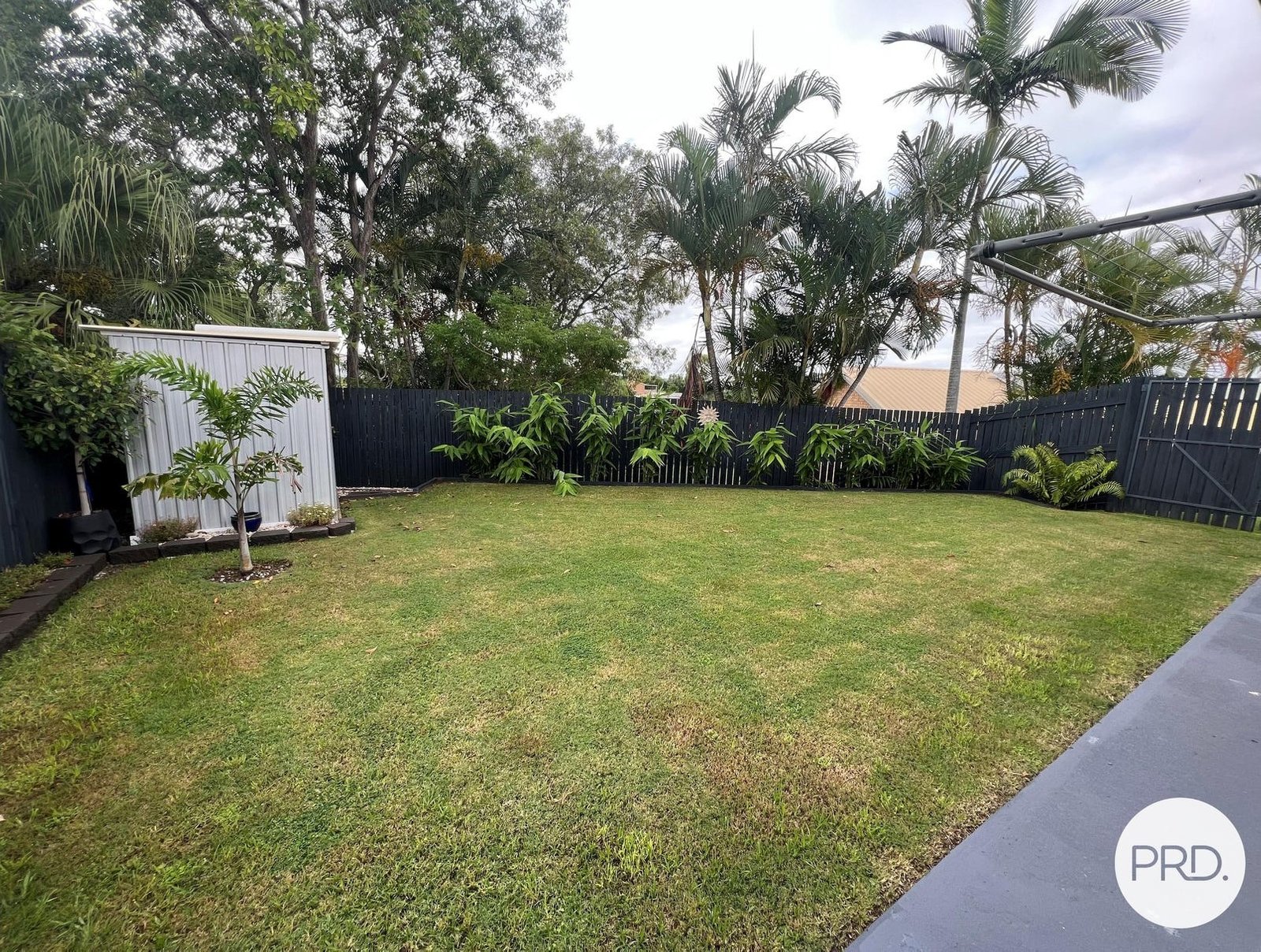 2/10 Pleasant Avenue TANNUM SANDS 10