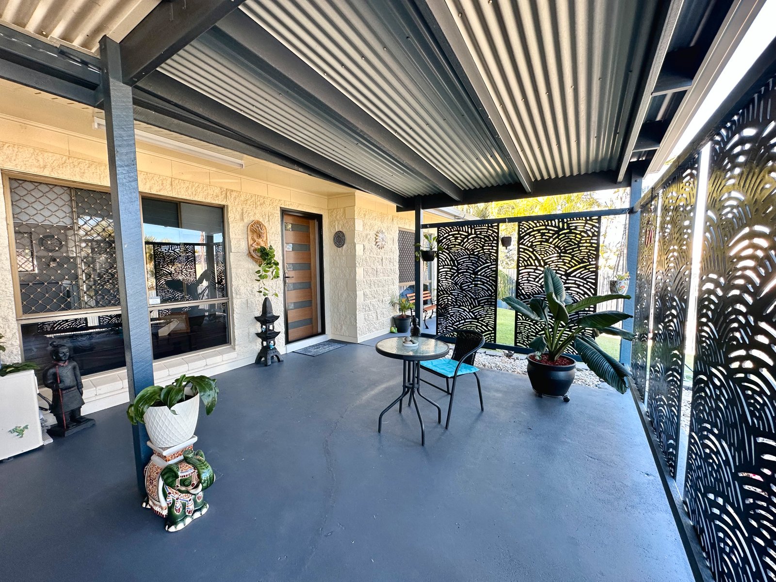 2/10 Pleasant Avenue TANNUM SANDS 1