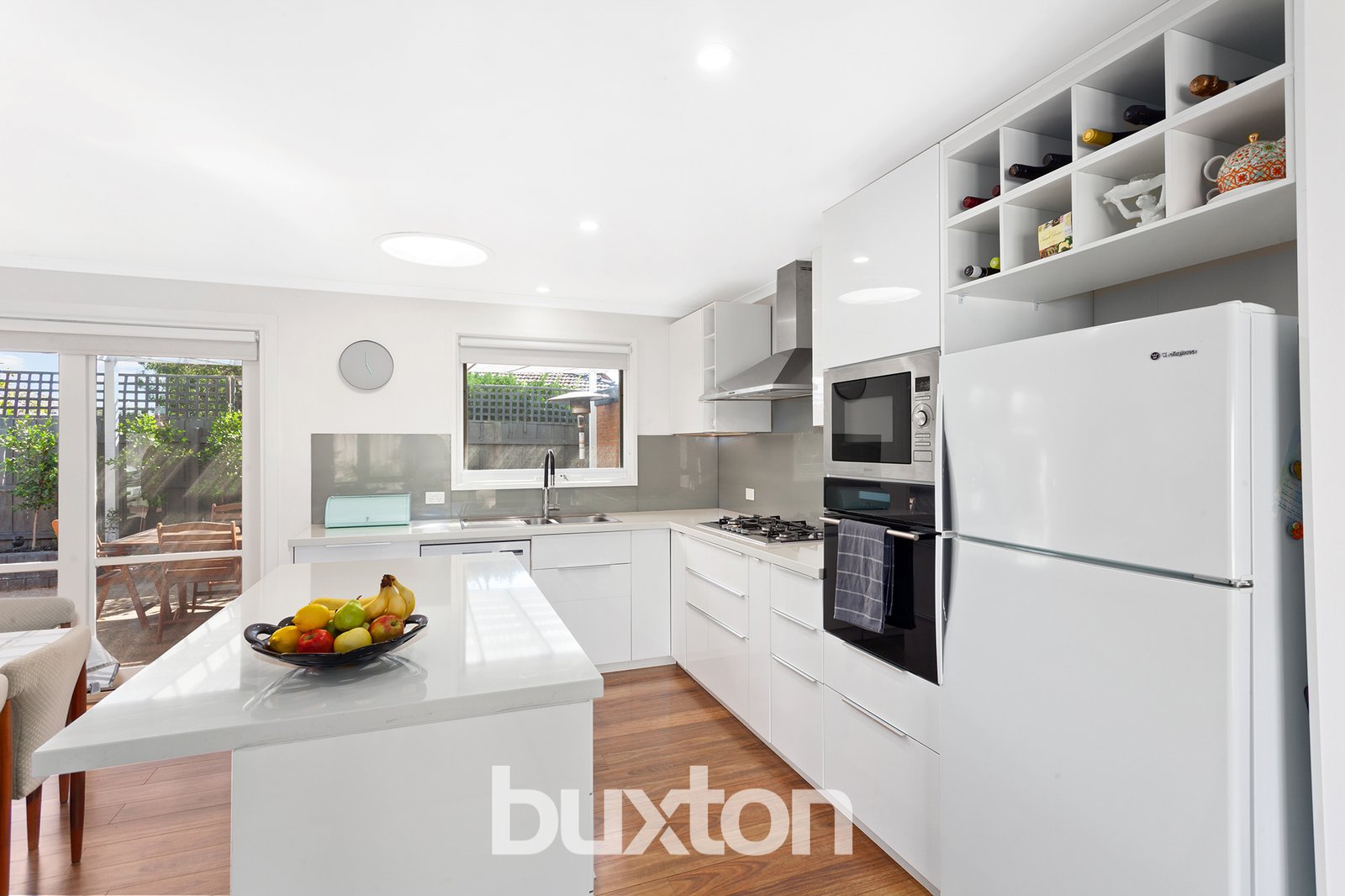 Gallery: 2/10 Sherwood Avenue