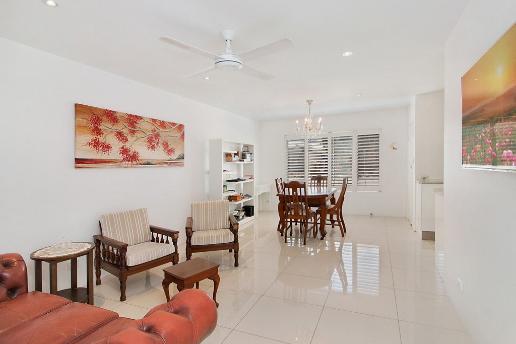 2/10 Solander Street TWEED HEADS 2