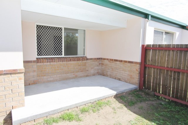 2/10 Tanias Place LABRADOR 14