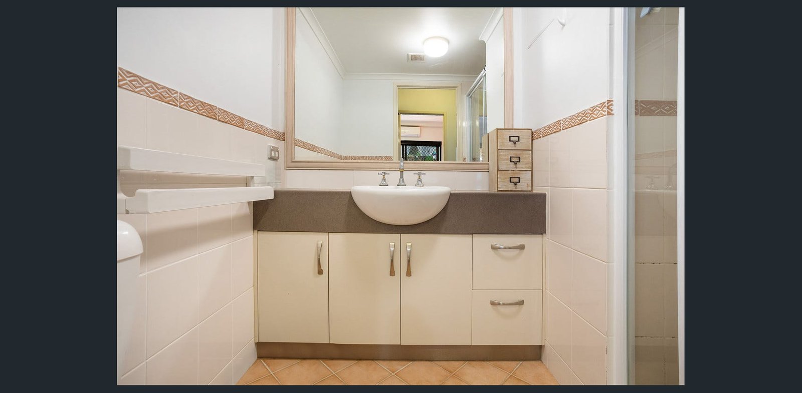 2/10 Tarcoola Crescent SURFERS PARADISE 5
