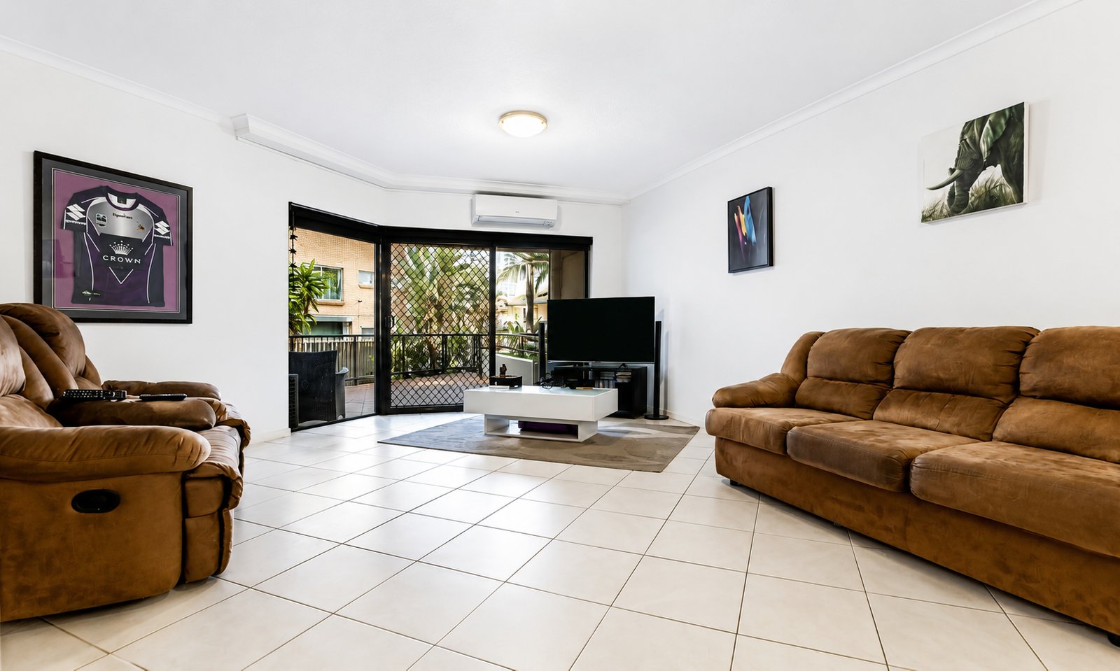 2/10 Tarcoola Crescent SURFERS PARADISE 3