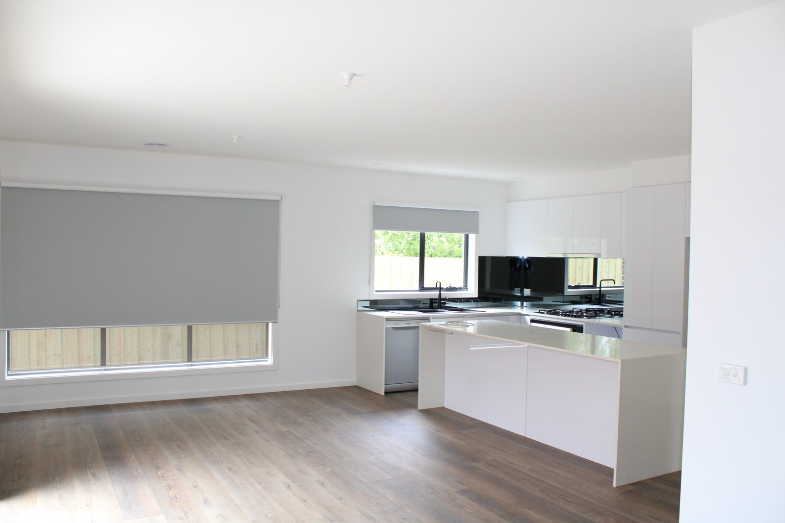 Gallery: 2/10 Thorburn Street