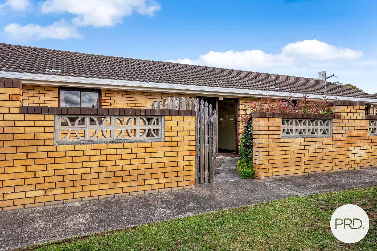 2/10 Wariga Road GLENORCHY 1