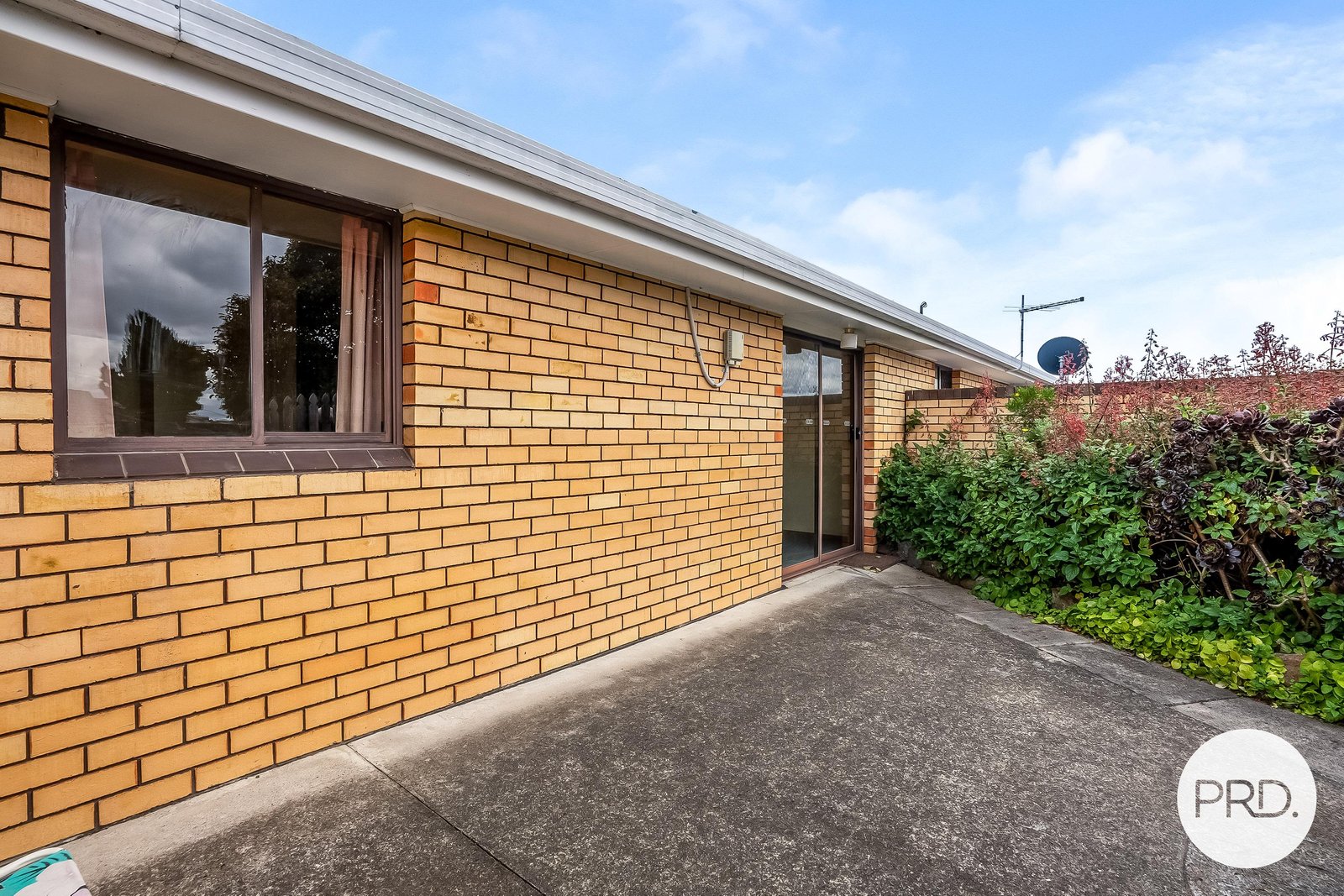 2/10 Wariga Road GLENORCHY 2