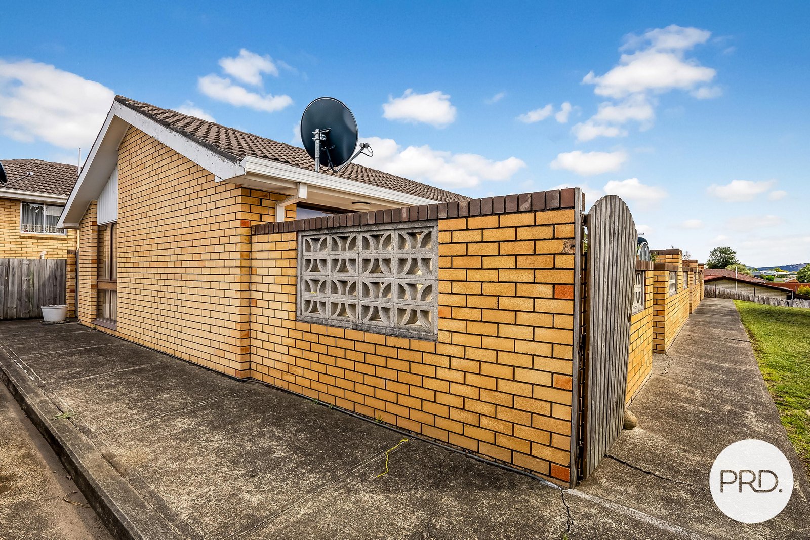 2/10 Wariga Road GLENORCHY 12